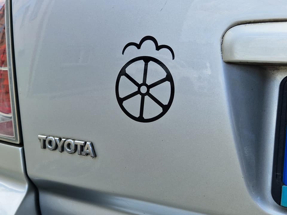 Naklejka symbol rasy